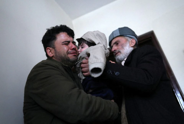 baby lost in chaos of afghanistan airlift found returned to family baby lost in chaos of afghanistan airlift found returned to family