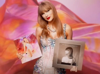 taylor swift s eras tour book breaks records with 814 000 copies sold in just days taylor swift s eras tour book breaks records with 814 000 copies sold in just days