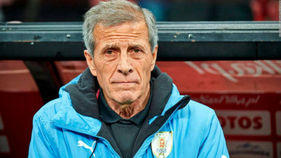 uruguay sack coach oscar tabarez