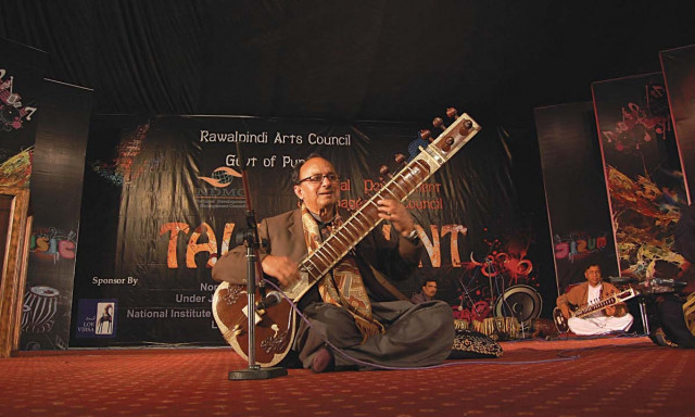 sitar mehfil budding artists relish a chance to prove their mettle sitar mehfil budding artists relish a chance to prove their mettle