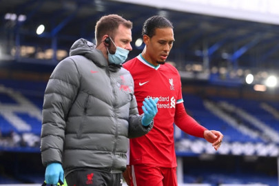 klopp says van dijk will bounce back from injury layoff