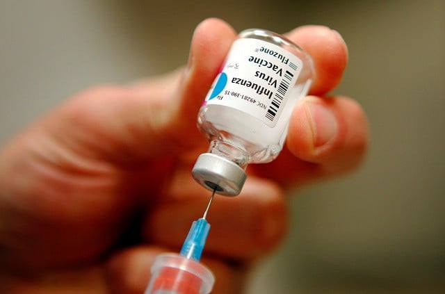 a nurse prepares an injection of the influenza vaccine at massachusetts general hospital in boston massachusetts january 10 2013 photo reuters a nurse prepares an injection of the influenza vaccine at massachusetts general hospital in boston massachusetts january 10 2013 photo reuters