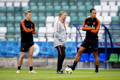dutch team disappointed with koeman s departure   captain van dijk
