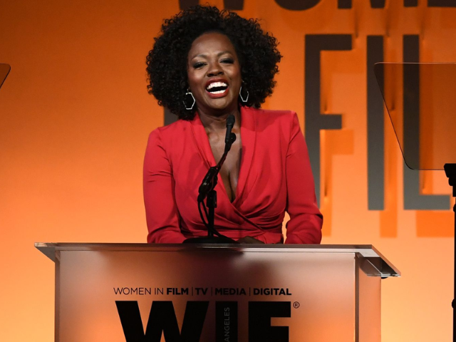viola davis delivers emotional speech at hollyrod foundation gala honours childhood self viola davis delivers emotional speech at hollyrod foundation gala honours childhood self