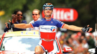 voeckler claims 15th stage