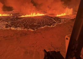 iceland volcano erupts near town after weeks of quake activity iceland volcano erupts near town after weeks of quake activity