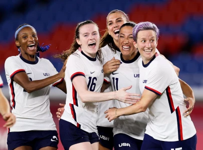 us fighting for record third straight title win