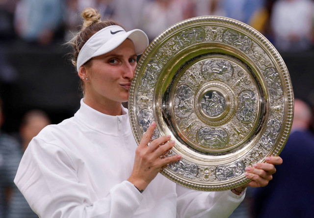 vondrousova stuns jabeur to win wimbledon vondrousova stuns jabeur to win wimbledon