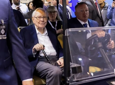 warren buffett makes historic 5 3b donation in berkshire shares to charity warren buffett makes historic 5 3b donation in berkshire shares to charity