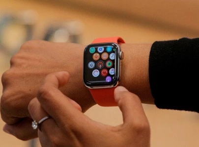 apple suppliers to make apple watch and macbook in vietnam   nikkei