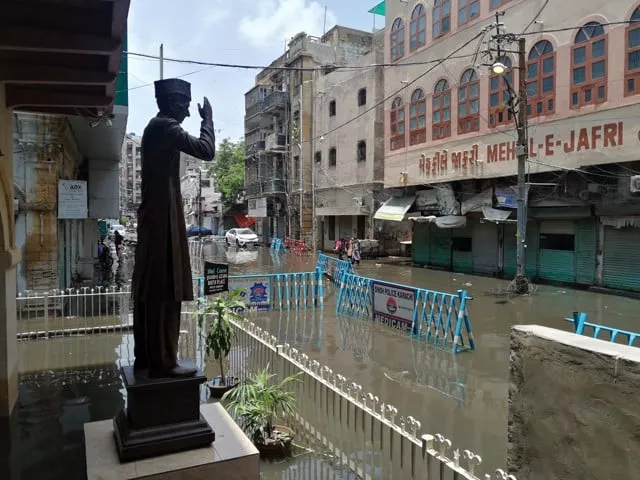 the monument of quaid e azam looks on at the pathetic state of civic amenities in the city he took from the british as the capital of pakistan in 1947 photo express the monument of quaid e azam looks on at the pathetic state of civic amenities in the city he took from the british as the capital of pakistan in 1947 photo express