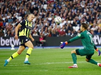 haaland s hat trick keeps man city s winning streak alive with win over west ham
