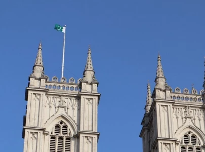 london s westminster abbey flew pakistan flag for commonwealth tradition