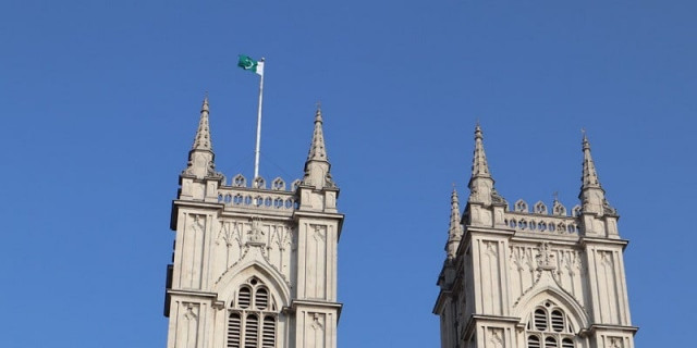 westminster abbey flew pakistan s flag for whole day in london britain march 22 photo x pakistaninuk