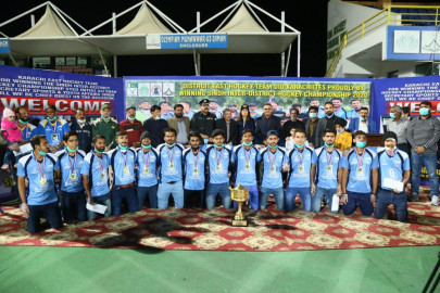 east wins inter district hockey tourney