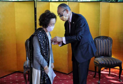 ikebana s original envoy gets japanese award ikebana s original envoy gets japanese award