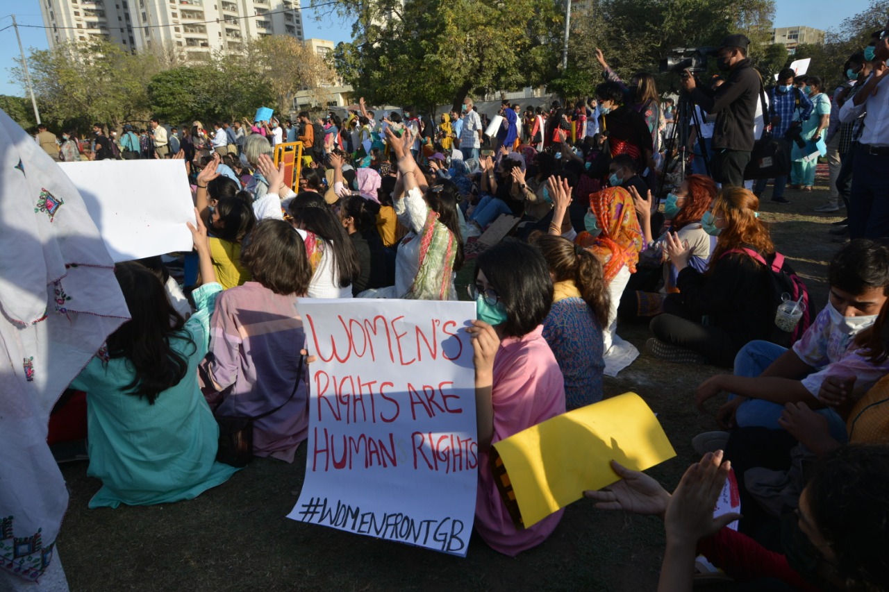 citizen s protesting during aurat march on march 8 2021 in karachi file