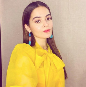 the stunning actress minal khan makes waves with her snackvideo debut the stunning actress minal khan makes waves with her snackvideo debut