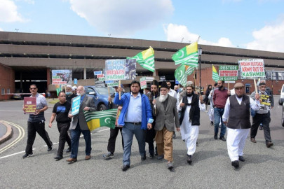 british kashmiris stage protests on kashmir resistance day british kashmiris stage protests on kashmir resistance day