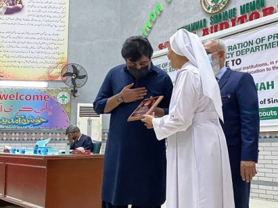 services of missionary schools lauded