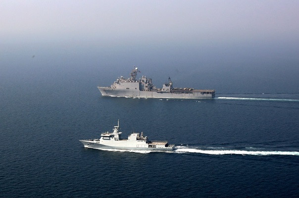 pakistan navy and us navy ship pearl harbor during bilateral exercise being conducted out at sea photo pn