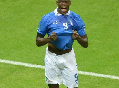 italy recall balotelli ahead of world cup play offs