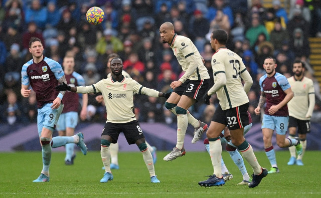 liverpool close gap on man city liverpool close gap on man city