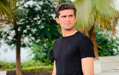 shaheen shah afridi s valentine s day gift has twitter in awe shaheen shah afridi s valentine s day gift has twitter in awe