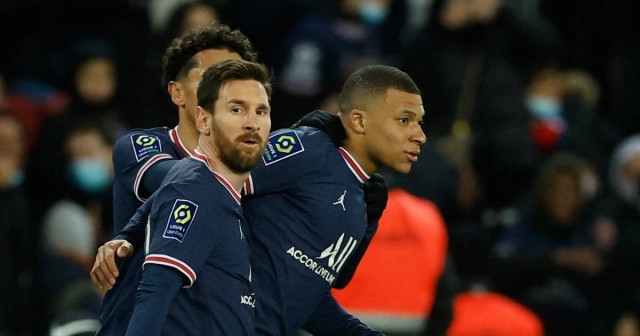 mbappe nets twice in psg win mbappe nets twice in psg win