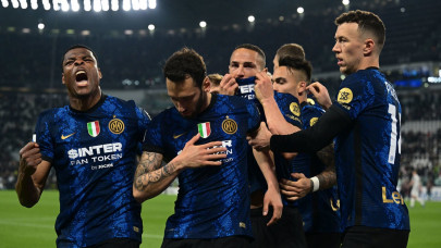 inter milan sneak past juventus inter milan sneak past juventus