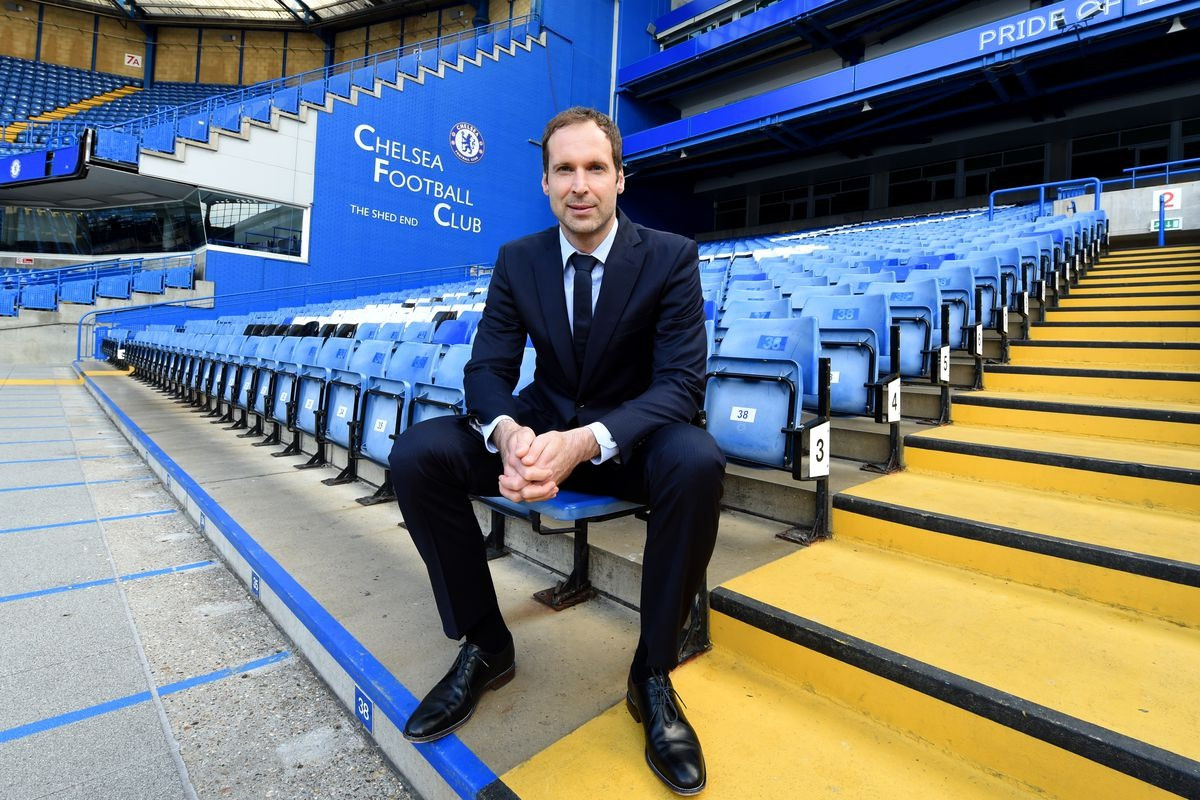 Photo of Cech joins list of Chelsea departures