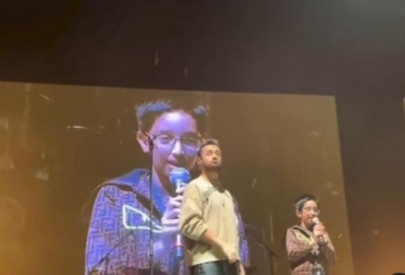 watch atif aslam s son serenades crowd with tajdar e haram watch atif aslam s son serenades crowd with tajdar e haram