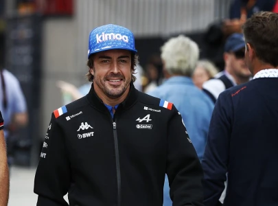 ambitious alonso to replace vettel