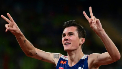 ingebrigtsen seals euro double double ingebrigtsen seals euro double double