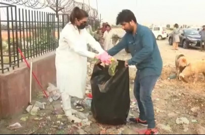 resham picks up trash to make amends for throwing plastic in water resham picks up trash to make amends for throwing plastic in water