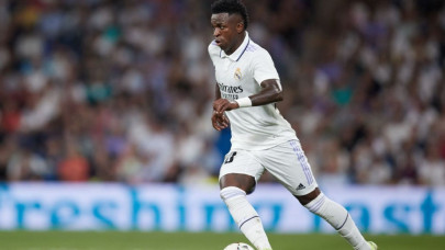 la liga condemns racist abuse of vinicius jr