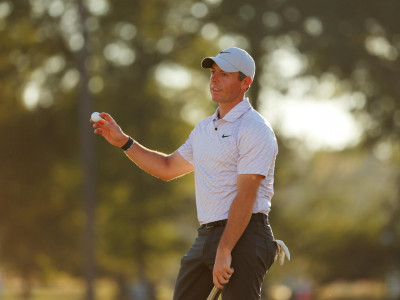 mcilroy regains world number one ranking