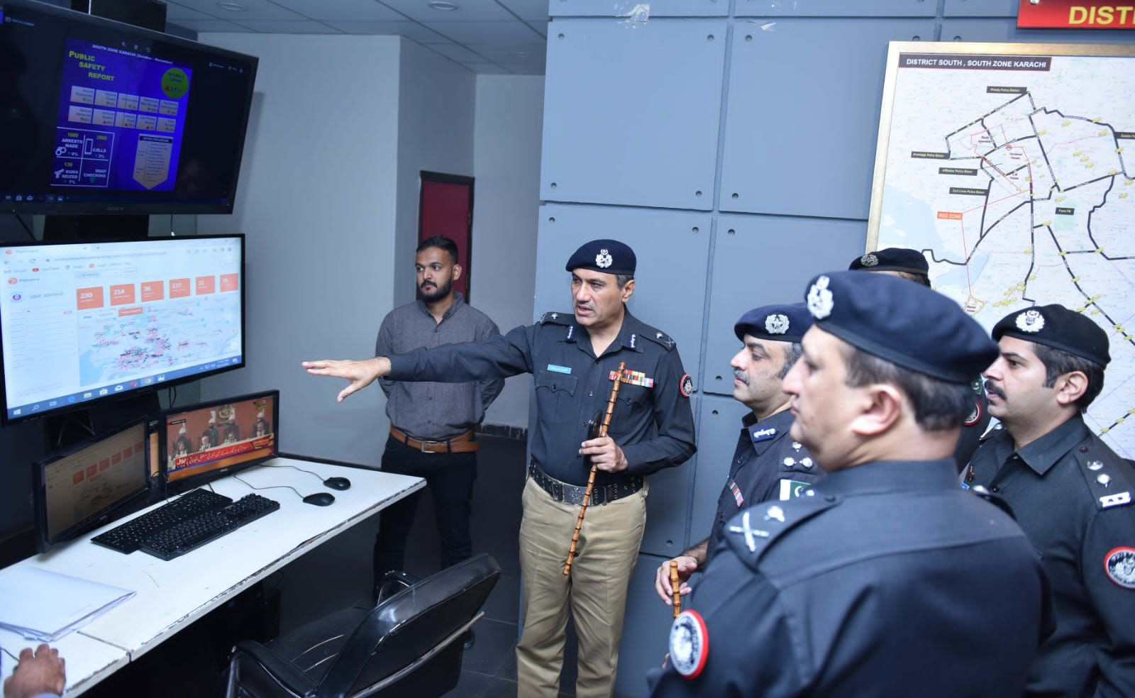 sindh ig welcomed the proposal about the smart cars to tackle crime in karachi photo express