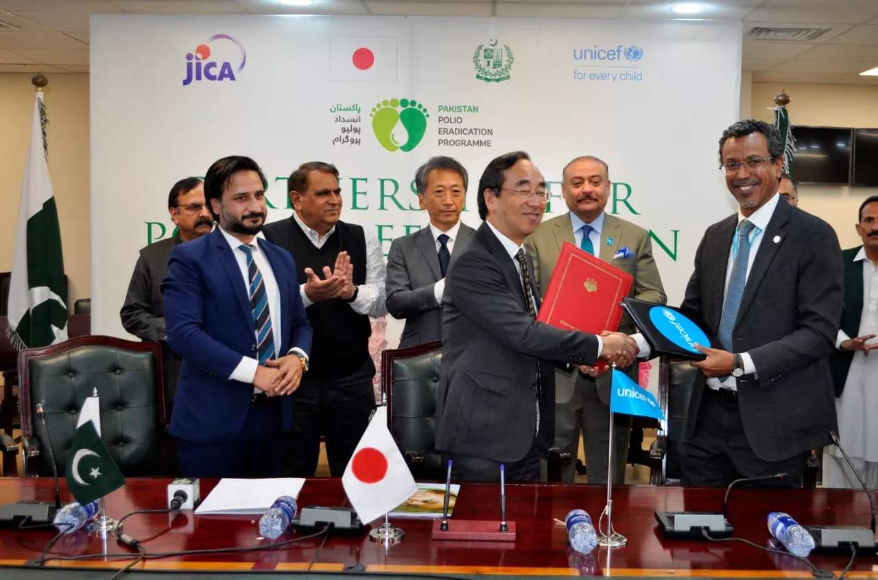 notes of the grant were signed between the government of japan and unicef and between japan international cooperation agency jica and unicef photo express notes of the grant were signed between the government of japan and unicef and between japan international cooperation agency jica and unicef photo express
