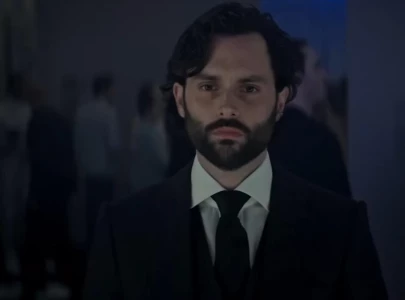 the tables have turned joe goldberg gets a stalker in you season 4