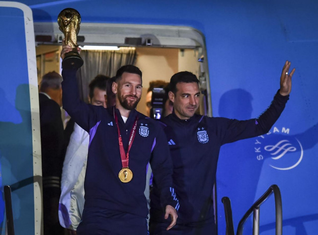 messi greater than maradona scaloni