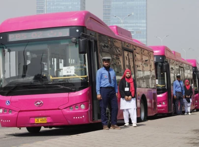 two new routes of women only pink bus launched in karachi two new routes of women only pink bus launched in karachi