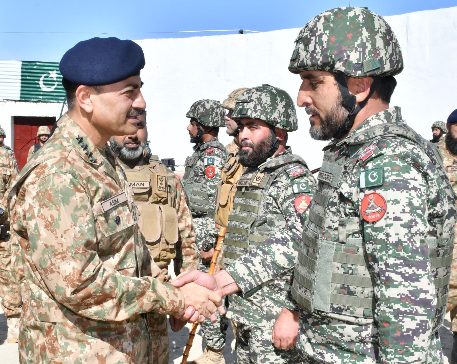 army chief interacts with troops in visit to south waziristan forward posts