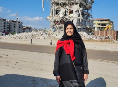 hina bayat spends ramazan with earthquake victims in turkey hina bayat spends ramazan with earthquake victims in turkey