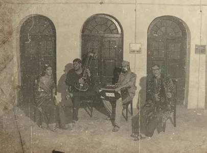 left right ali sethi shae gill abdullah siddiuqui and maanu are set to release a song together left right ali sethi shae gill abdullah siddiuqui and maanu are set to release a song together