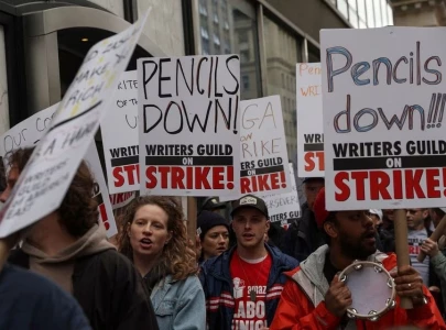 no writers no tv hollywood scribes strike over pay no writers no tv hollywood scribes strike over pay