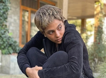 sonya hussyn transforms into an addict for upcoming drama gangs of kharasaan