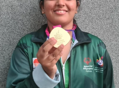 usman zainab strike gold for pakistan