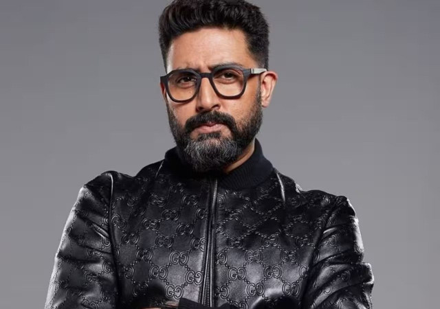 when abhishek bachchan was slapped by a fan because she didn t like his acting
