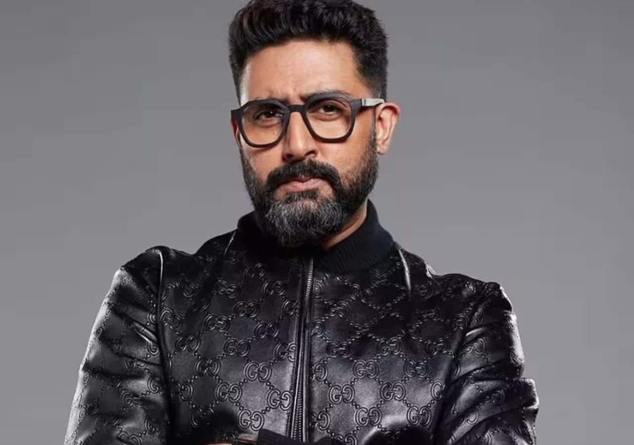 when abhishek bachchan was slapped by a fan because she didn t like his acting when abhishek bachchan was slapped by a fan because she didn t like his acting